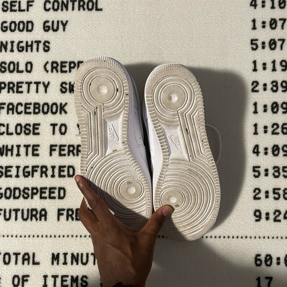 Nike Air Force One - Picture 4 of 8